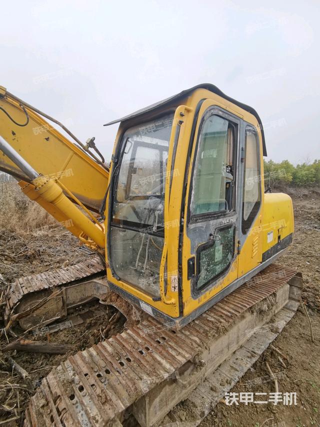 玉柴YC135-8挖掘机