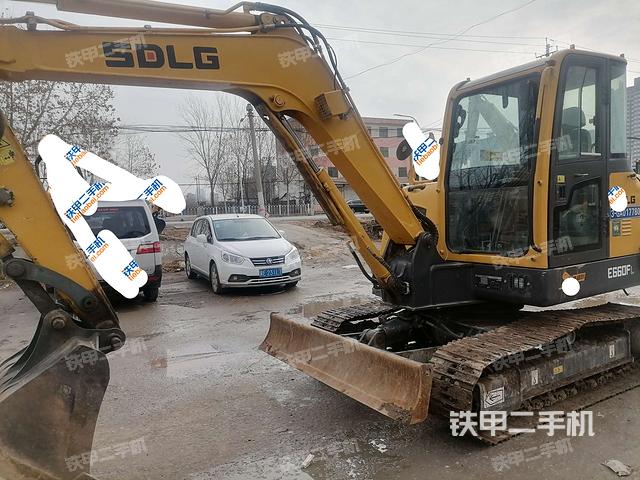 山东临工E660FL挖掘机