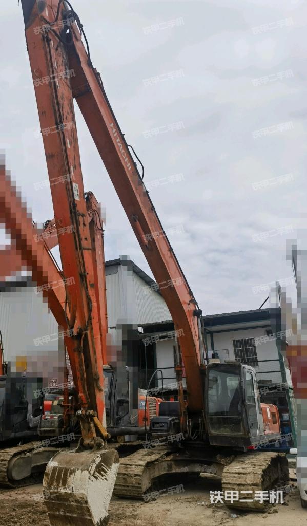 日立ZX230挖掘机
