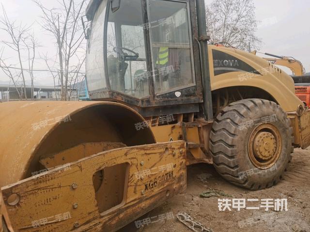 厦工XG6207M压路机