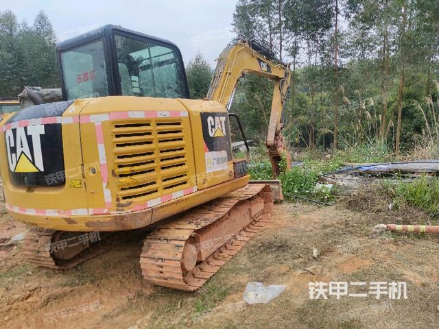 卡特彼勒CAT®305.5E2 小型液压挖掘机