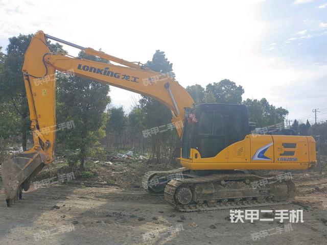 龙工LG6205E挖掘机