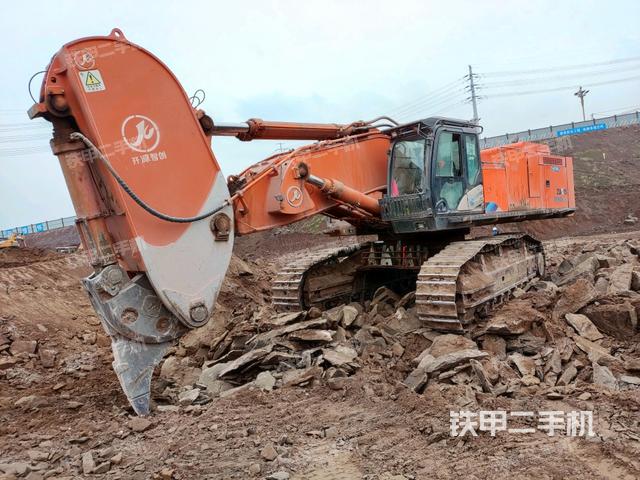 日立ZX890LCH-5A-FL挖掘机