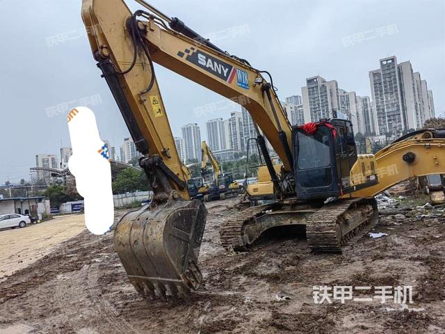 三一重工SY200C挖掘机