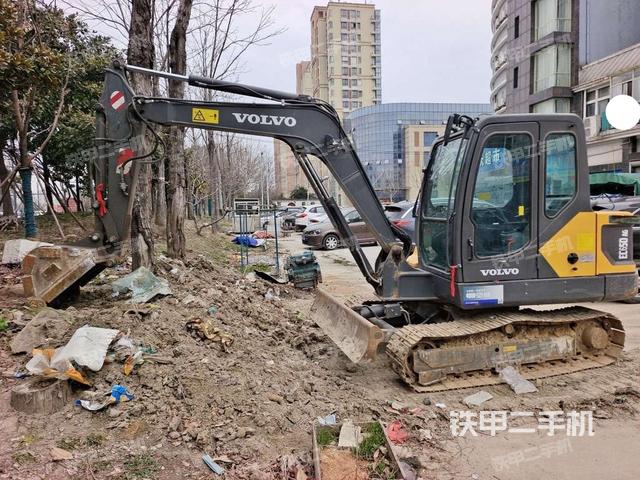 沃尔沃EC55DAG挖掘机
