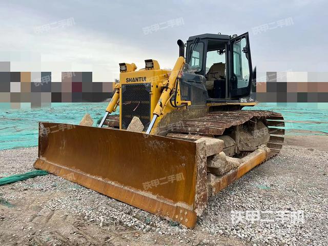 山推SD16L湿地型推土机