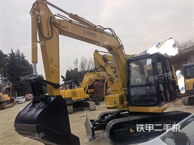厦工XG808F挖掘机