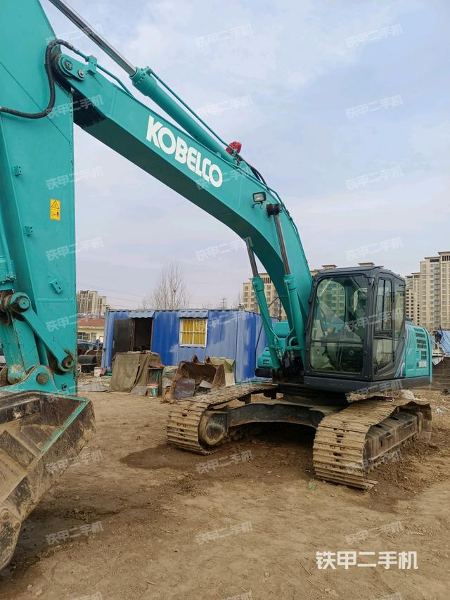 神钢SK210LC-10挖掘机