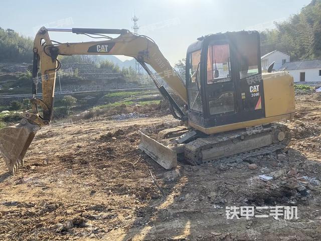 卡特彼勒CAT®305.5E2 小型液压挖掘机