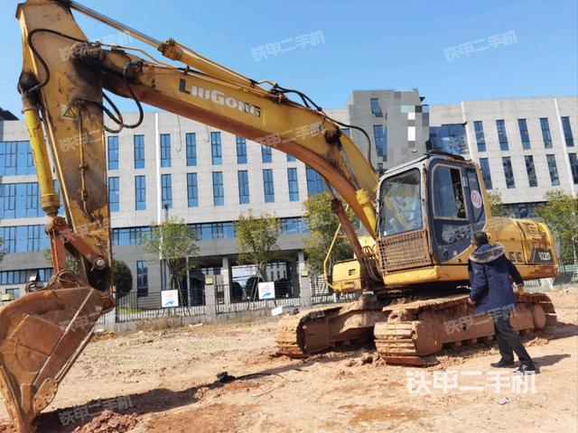 柳工CLG920D挖掘机