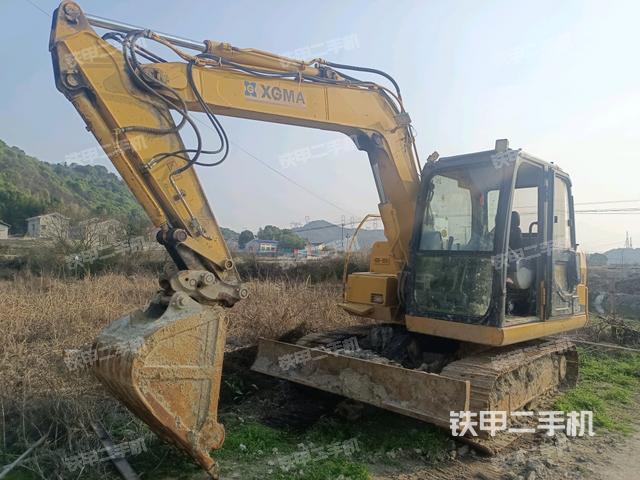 厦工XG809F挖掘机