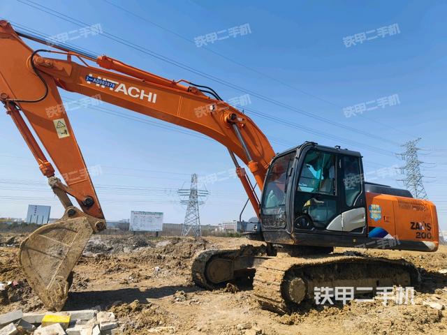 日立ZX200-5A挖掘机