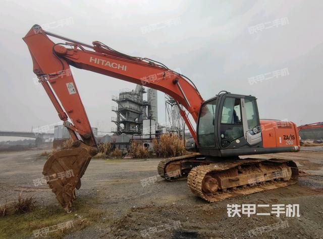 日立ZX200-3挖掘机