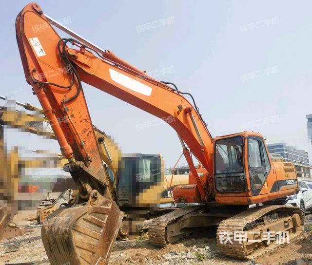 斗山DH215-9E挖掘机