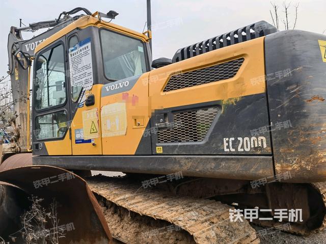 沃尔沃EC200D挖掘机