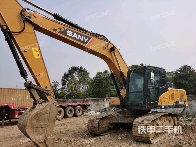 三一重工SY205C挖掘机