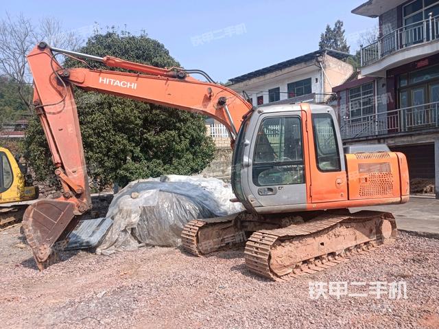 日立ZX120挖掘机