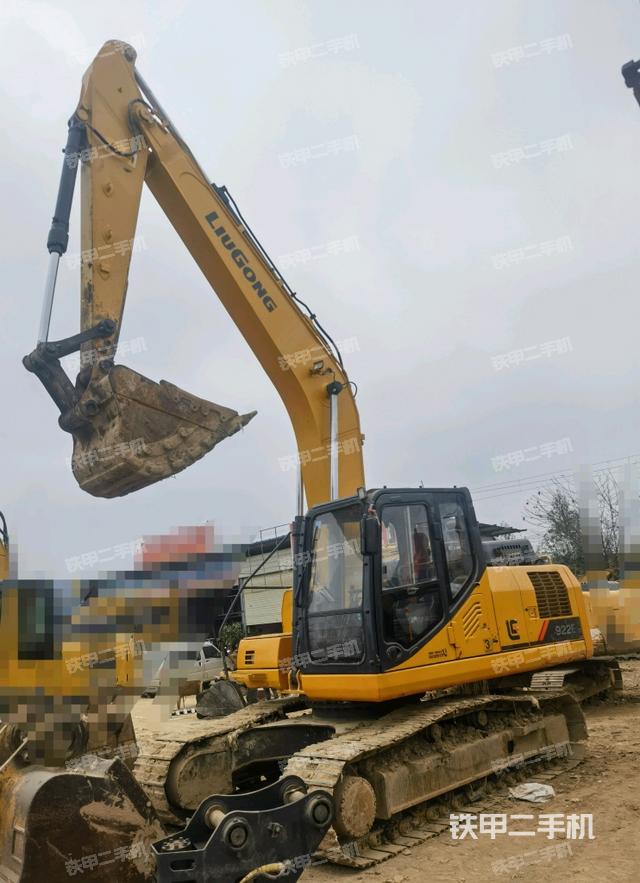 柳工CLG920E挖掘机