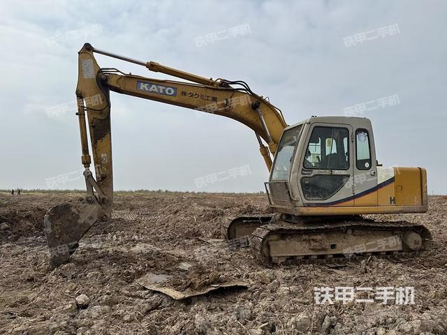 加藤HD512挖掘机