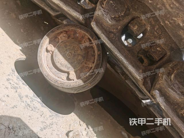 左托鏈輪和鏈筋(行走機構(gòu)) 左托鏈輪和鏈筋(行走機構(gòu))