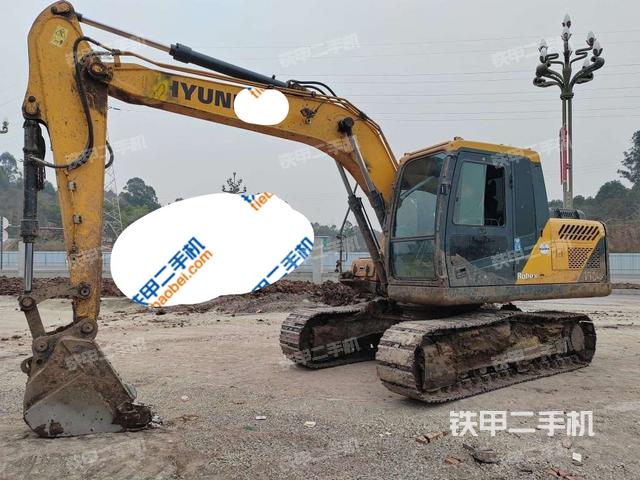 现代R130VS挖掘机