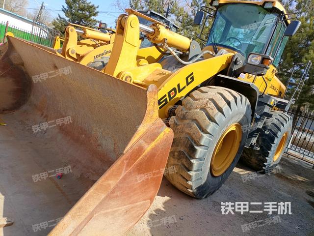 山东临工L955F装载机