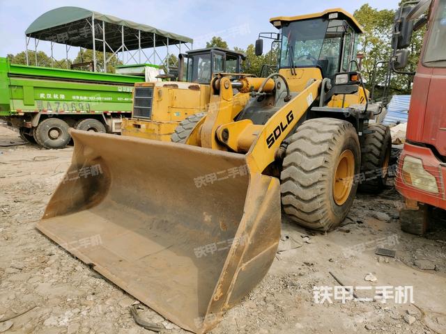 山东临工LG953装载机
