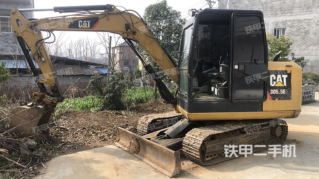 卡特彼勒CAT®305.5E2 小型液压挖掘机