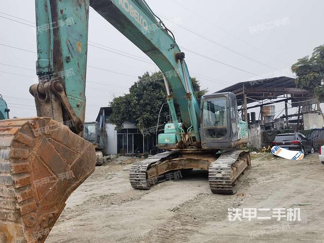 神钢SK350LC-8挖掘机
