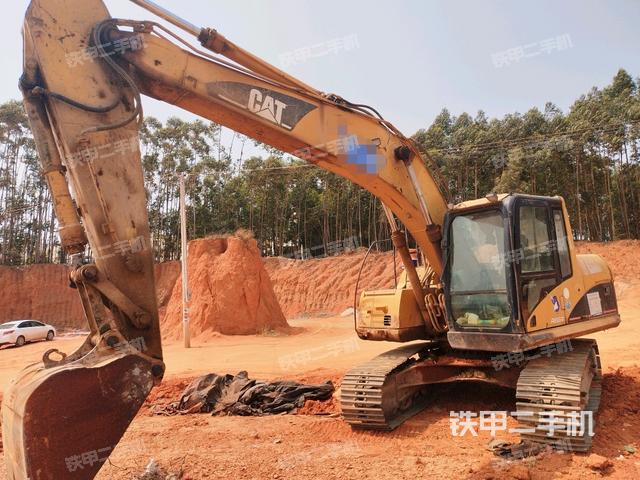 卡特彼勒320CU挖掘机