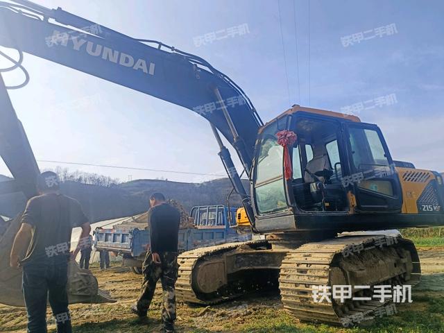 现代R215VS挖掘机