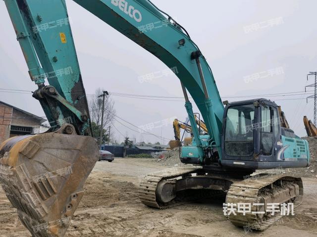 神钢SK350LC-8挖掘机