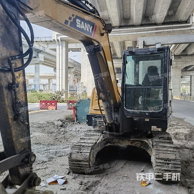 三一重工SY60C挖掘机