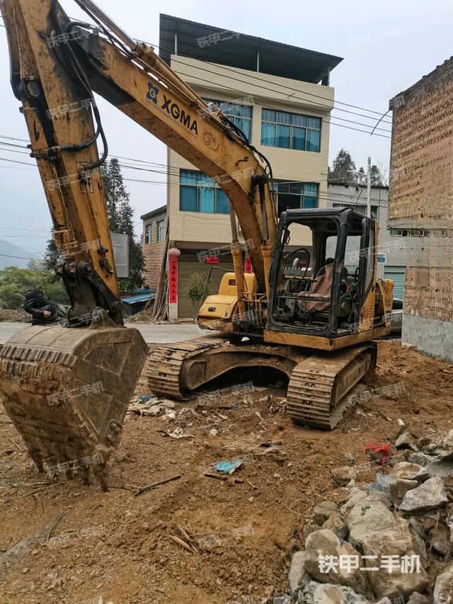 厦工XG815LC挖掘机