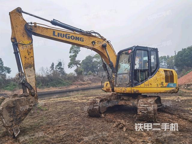 柳工CLG913E挖掘机