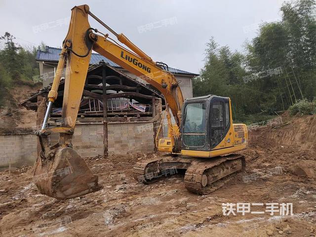 柳工CLG915D挖掘机
