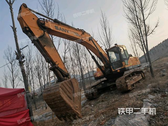 三一重工SY335C挖掘机