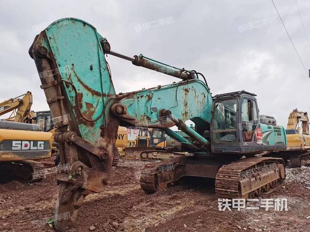神钢SK460-8挖掘机