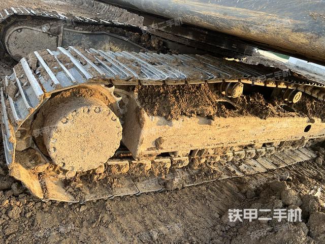 單側(cè)履帶整體（整機(jī)外觀）