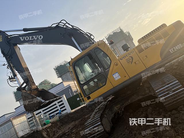 駕駛室整體（整機(jī)外觀）