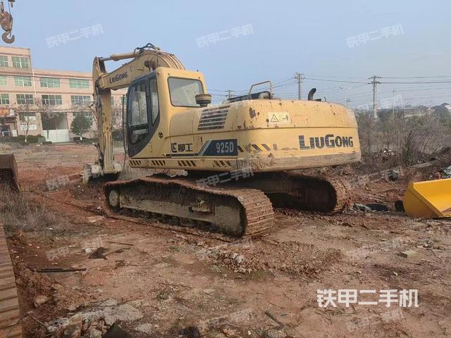 柳工CLG925D挖掘机