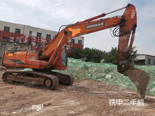 斗山DH215-9E挖掘机