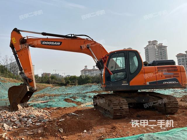 斗山DX200-9CN挖掘机