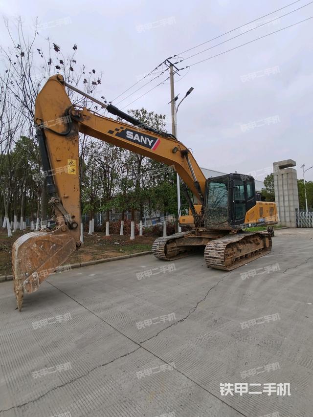 三一重工SY205C挖掘机