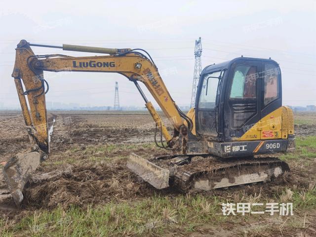 柳工CLG906D挖掘机