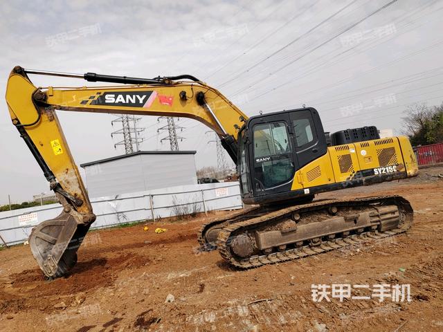 三一重工SY215C挖掘机