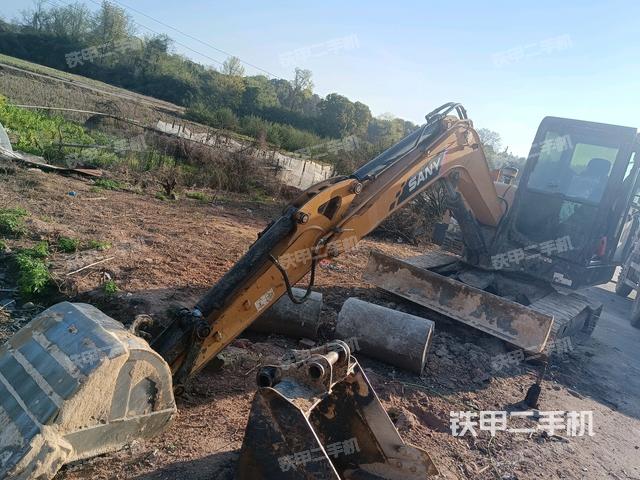 三一重工SY60C挖掘機