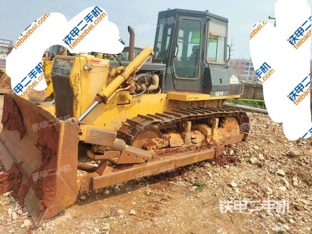 山推SD16标准型推土机