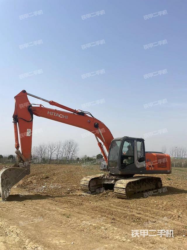 日立ZX200-3挖掘机