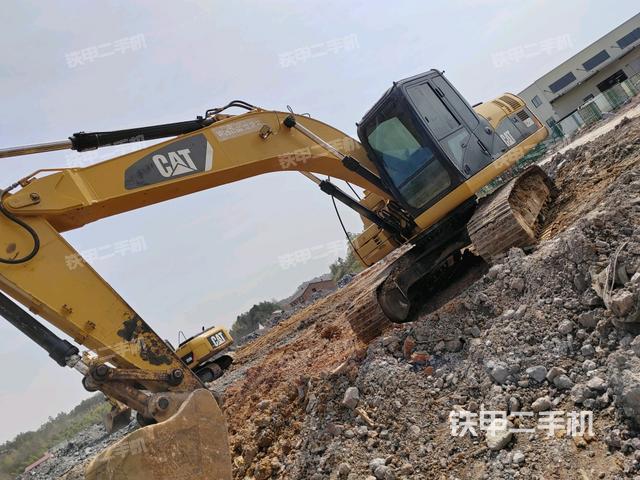 卡特彼勒320D液压挖掘机